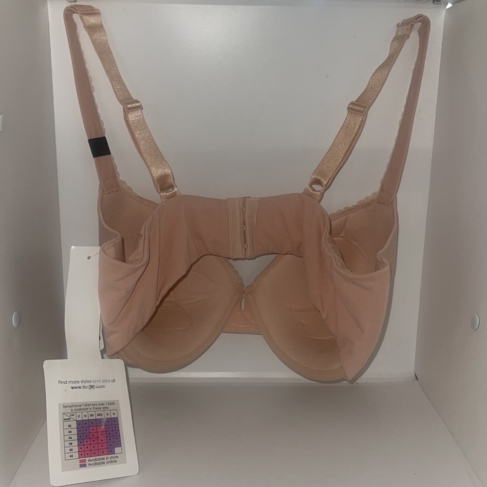 Full Figure Bra - Picture 2 of 3